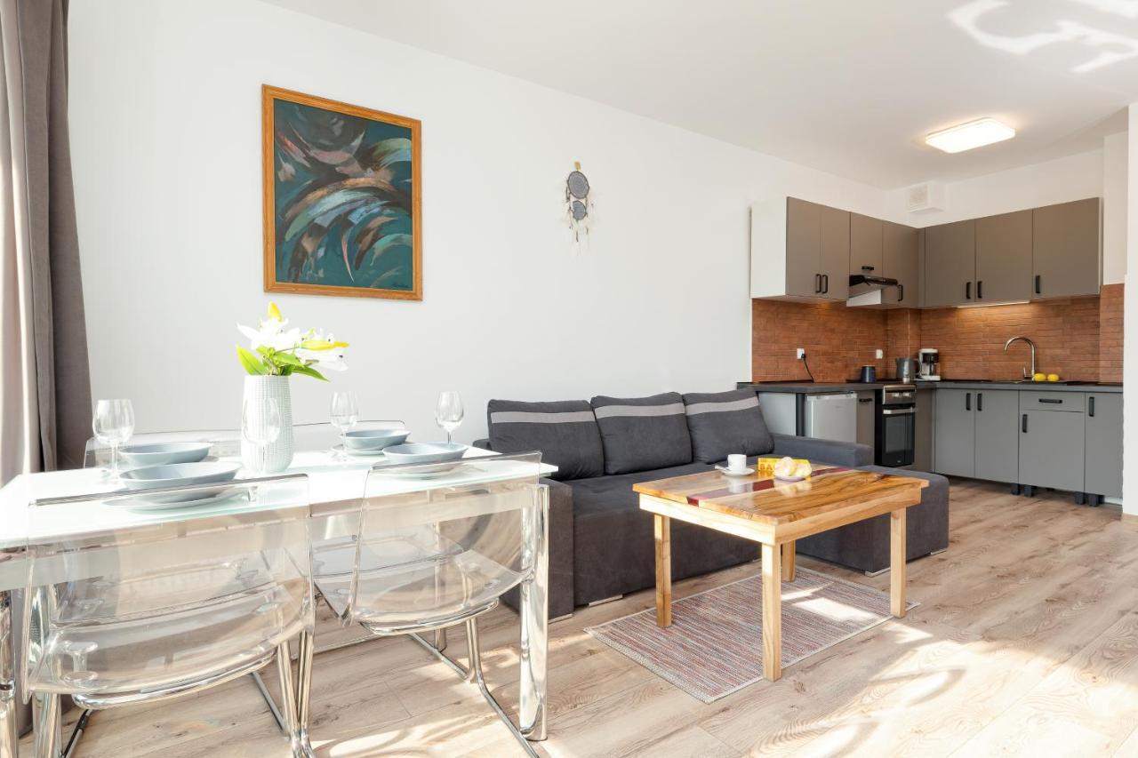 Apartamenty Nadbrzezna 250 M Do Plazy By Noclegi Renters غونسكي المظهر الخارجي الصورة