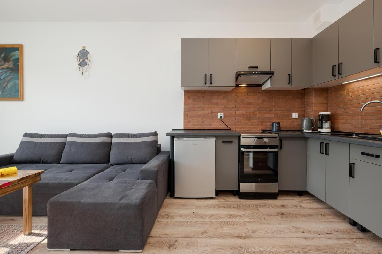 Apartamenty Nadbrzezna 250 M Do Plazy By Noclegi Renters غونسكي المظهر الخارجي الصورة