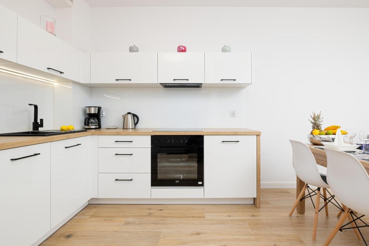 Apartamenty Nadbrzezna 250 M Do Plazy By Noclegi Renters غونسكي المظهر الخارجي الصورة
