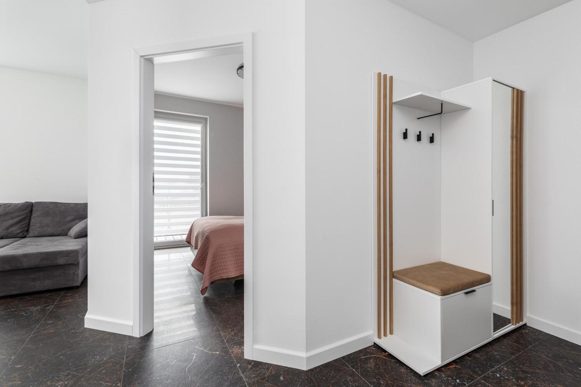 Apartamenty Nadbrzezna 250 M Do Plazy By Noclegi Renters غونسكي المظهر الخارجي الصورة