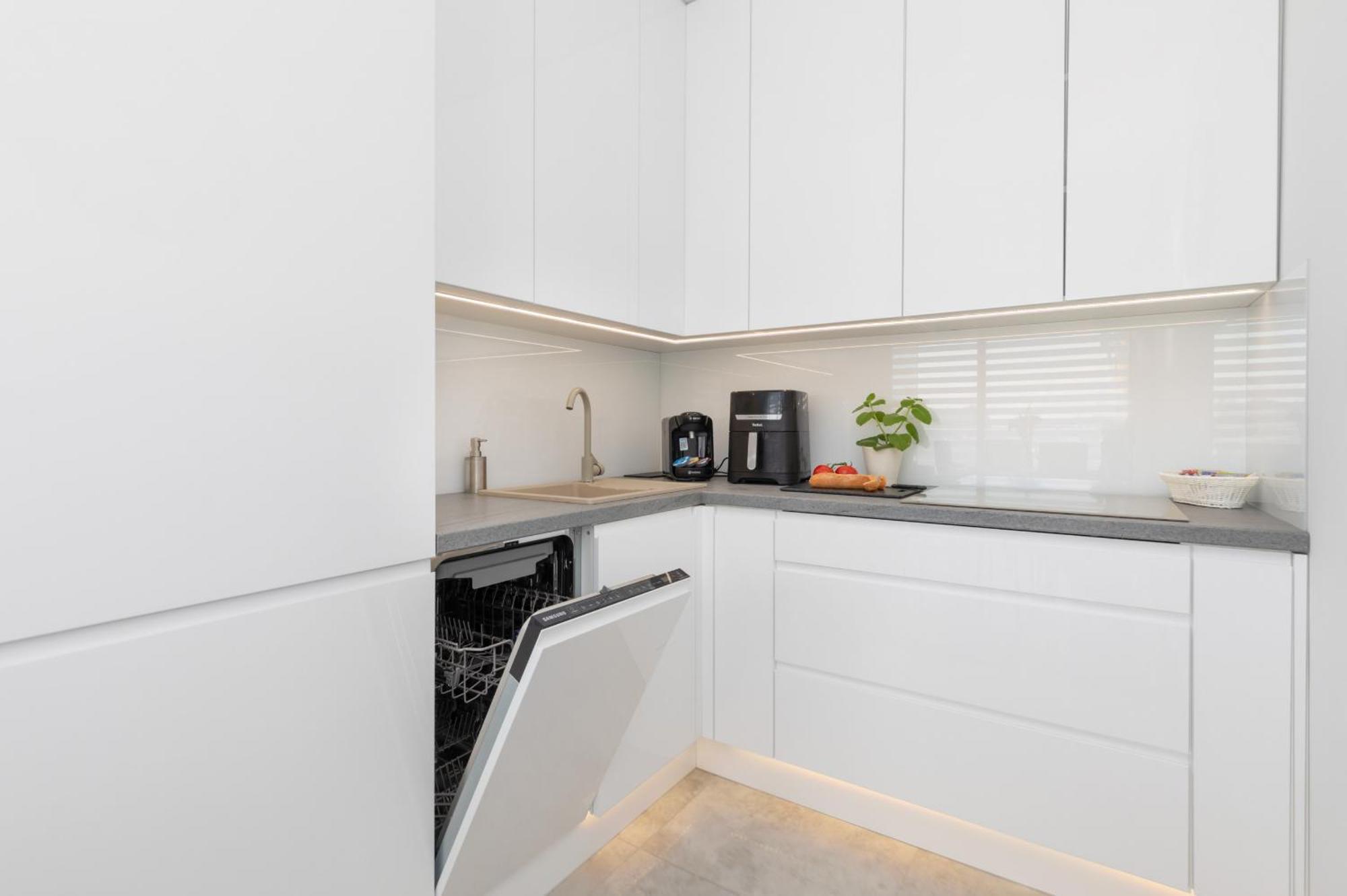 Apartamenty Nadbrzezna 250 M Do Plazy By Noclegi Renters غونسكي المظهر الخارجي الصورة